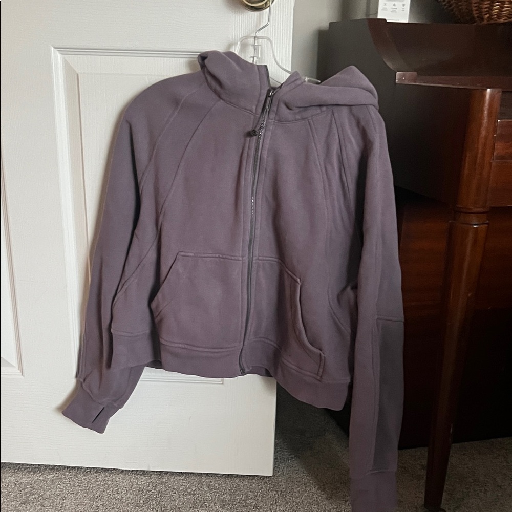Purple full Zip-Up Lululemon Scuba Hoodie size m/l.  Like new condition.